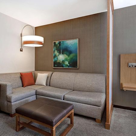 Hyatt Place Bloomington / Normal Екстер'єр фото
