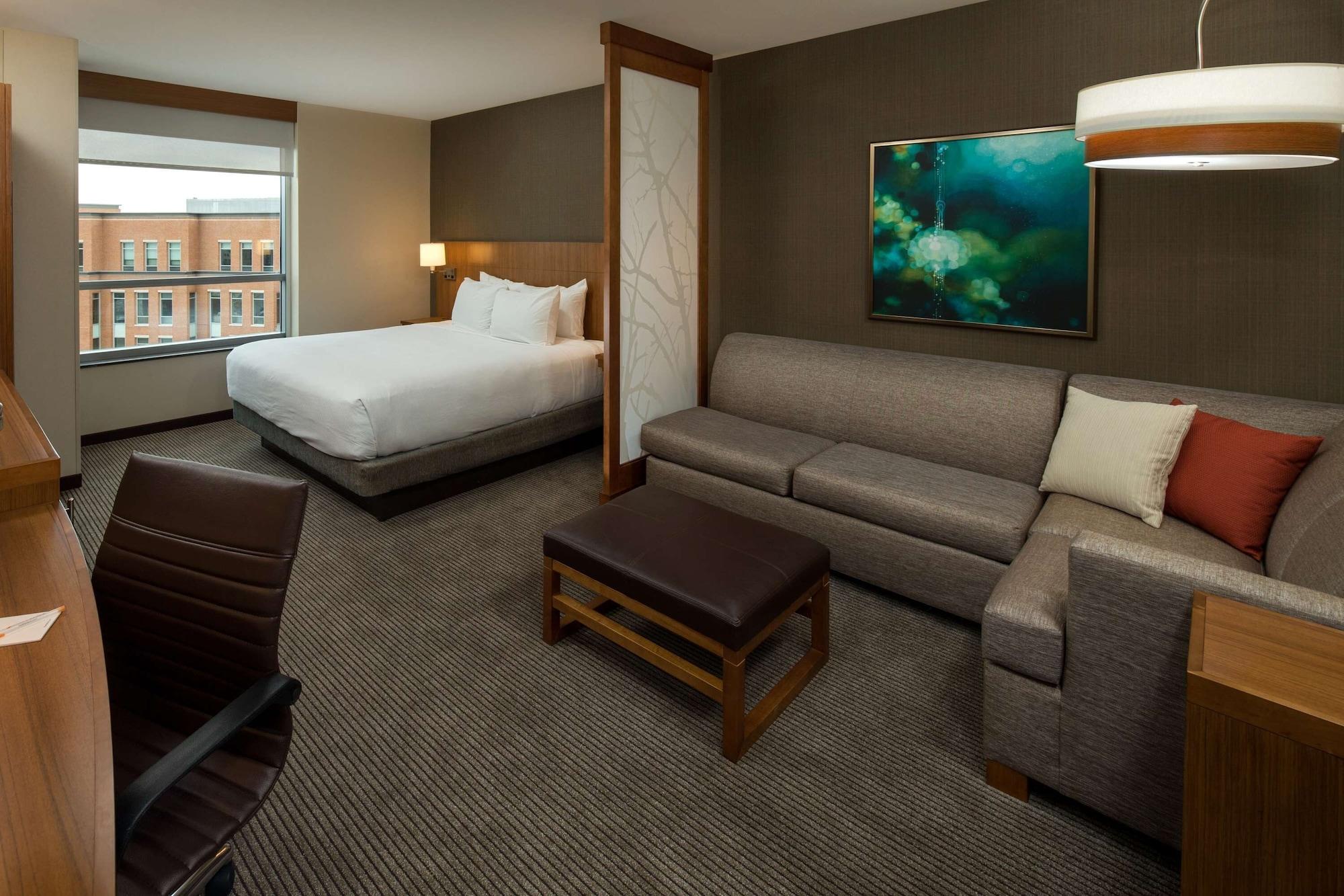 Hyatt Place Bloomington / Normal Екстер'єр фото