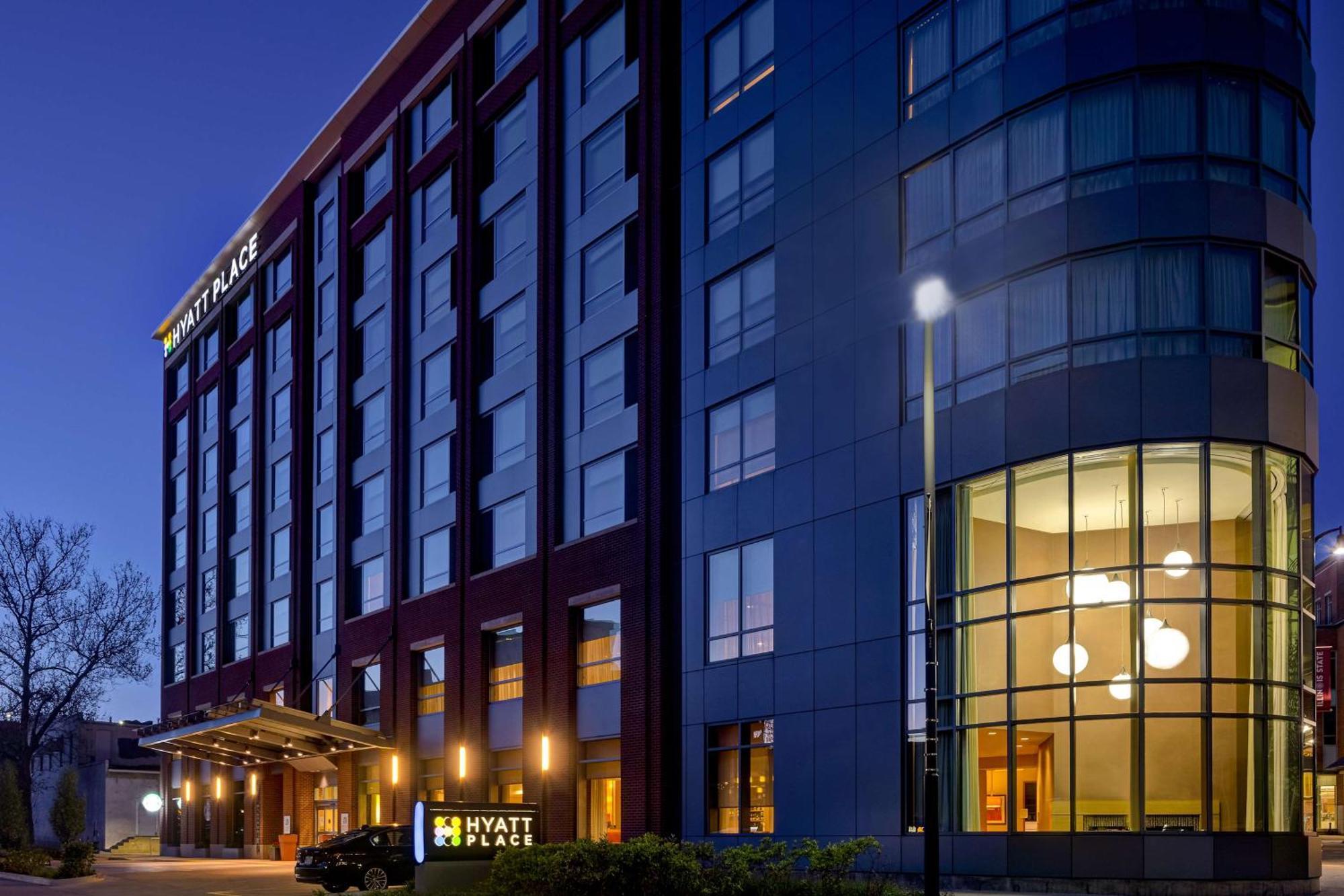 Hyatt Place Bloomington / Normal Екстер'єр фото