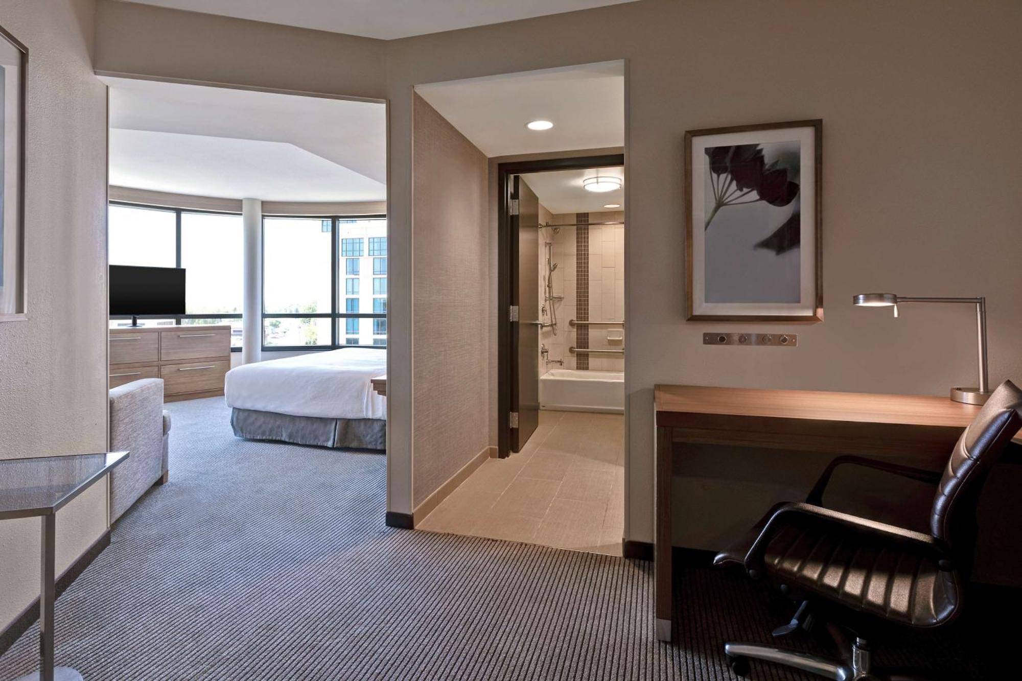 Hyatt Place Bloomington / Normal Екстер'єр фото