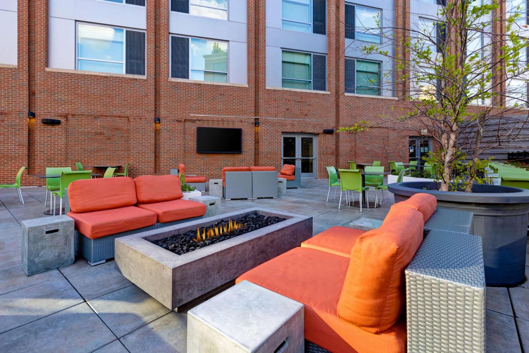 Hyatt Place Bloomington / Normal Екстер'єр фото